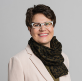 Kirjottaja Minna Issakainen